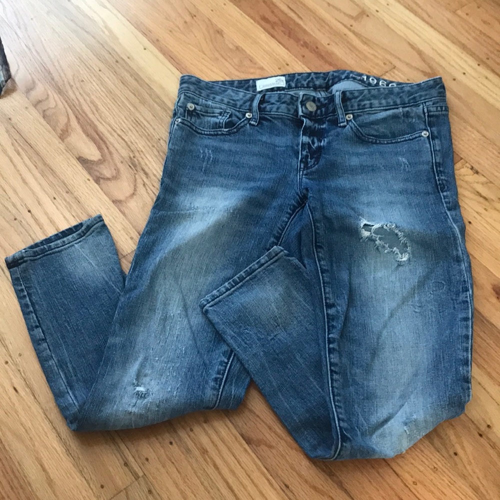 Gap Distressed Cropped Skinny Straight Jeans
